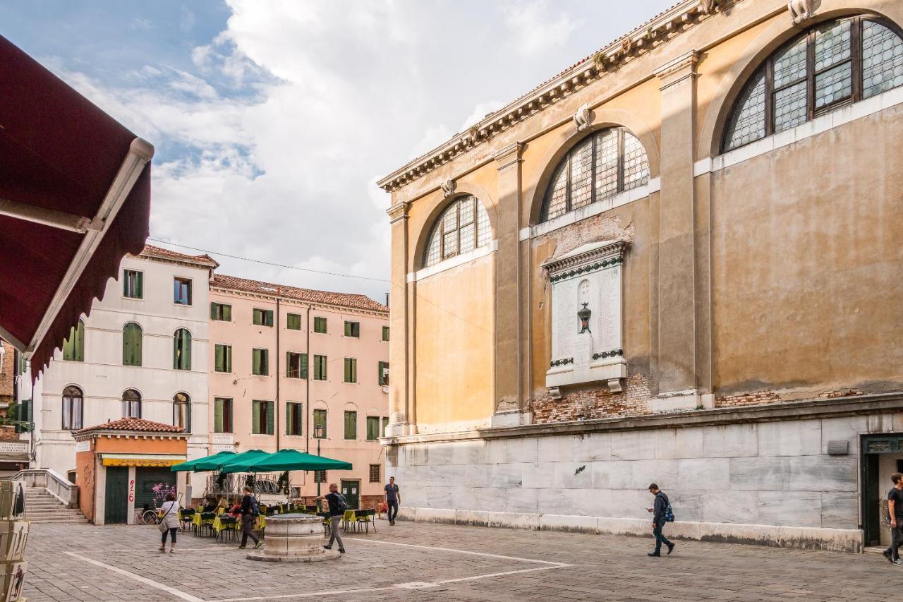 Family Colours Close To @rialto Mercato Venedig